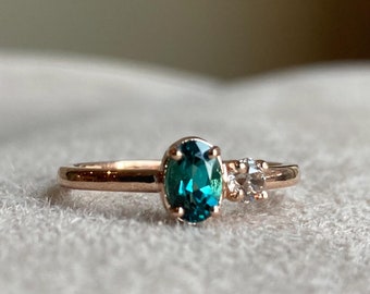 18k Indicolite Tourmaline and Diamond Ring