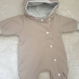 Overall Frühling/ Sommer,Beige Sand,Baby Anzug, Newborn Kleidung, Kinder wagen Anzug, Geburt, Schwangerschaft, Geschenk Kinder, Strampler Bild 4