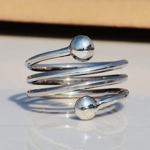 Sterling Silver Spiral Ball Ring: Adjustable Boho Wire Ring