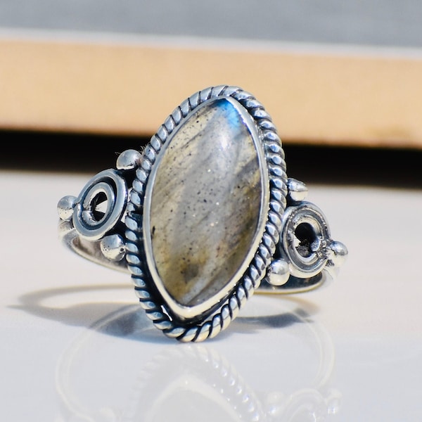 Bague en labradorite, bague en argent 925, bague faite main, bague Boho, bague marquise en labradorite, bague de créateur, bague