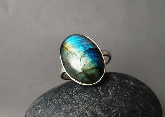 Super Bague En Argent Massif 925 Avec Grosse Labradorite Ovale Arc-en-ciel, Taille US 8