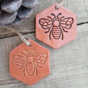 Painted Bumblebee Embossed Terracotta Aromatherapy Diffuser, Gold or Brown