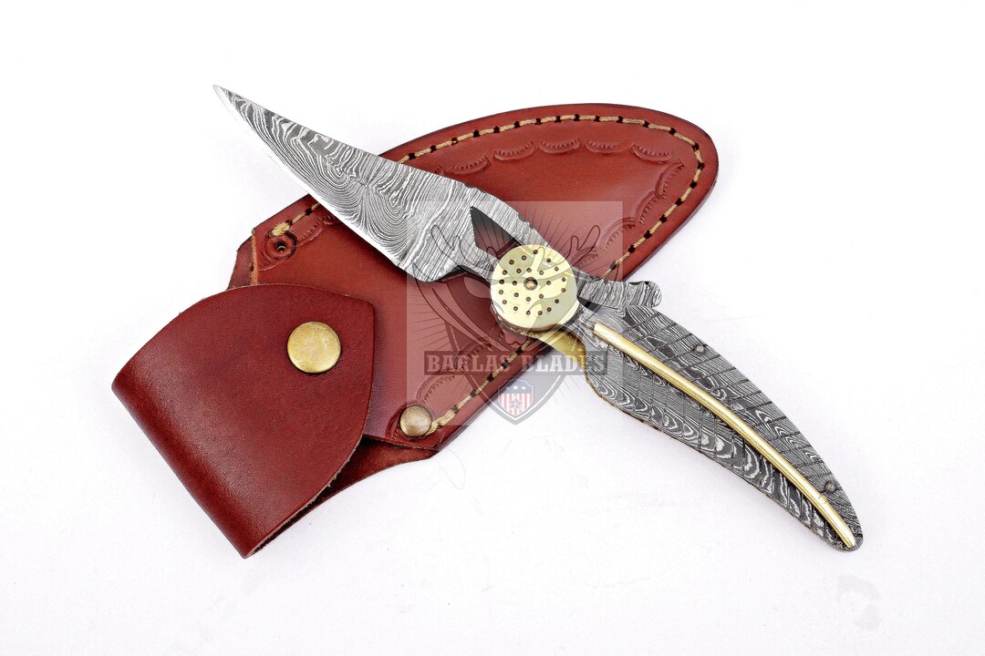 Unique Leaf Engraved Pocket Folding Knife Under Lock With Damascus