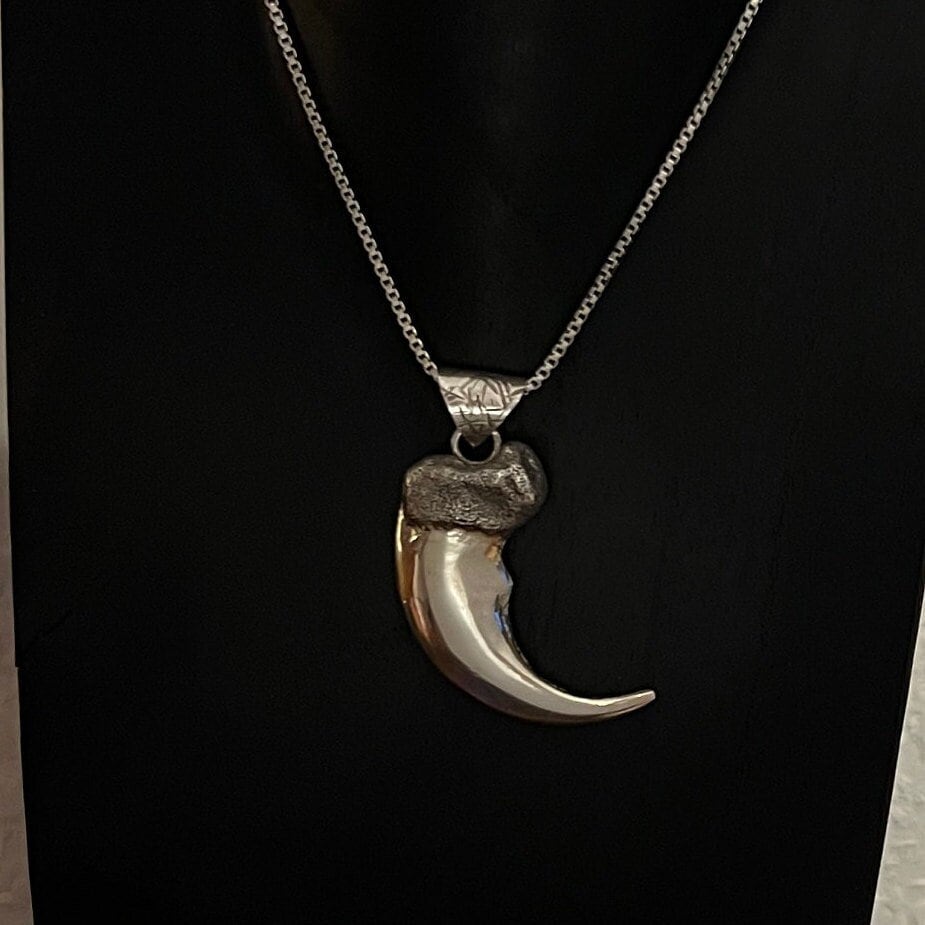 Sterling silver hotsell bear claw pendant