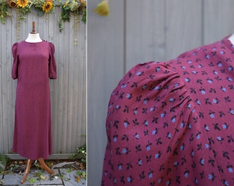 Plum Ditsy Teekleid | Puff Schulter | Halbärmeliges Kleid | Langes Vintage Kleid | 80er Jahre Kleid | Ca. Größe 10