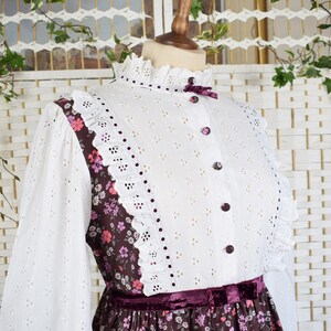 1970s Aubergine White Ditsy Floral Prairie Dress Broderie Anglaise High Neck Frill Collar Approx Size 10 image 6