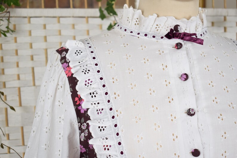 1970s Aubergine White Ditsy Floral Prairie Dress Broderie Anglaise High Neck Frill Collar Approx Size 10 image 8