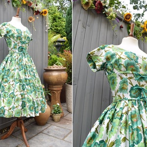 1950s Fit & Flare Green White Floral Circle Dress | Summer Cocktail Dress | Rockabilly Swing Dress | Size Small