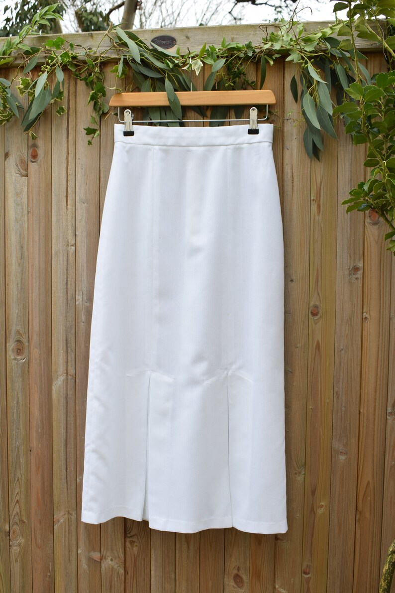 White Miss Selfridge High Waisted Long Pencil Skirt Kick Pleats Size 8-10 26 Waist 1980s Fashion image 6