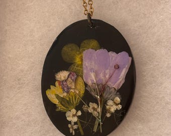 Pressed Flower Necklace, Black Resin Pendant, Cottagecore Jewelry