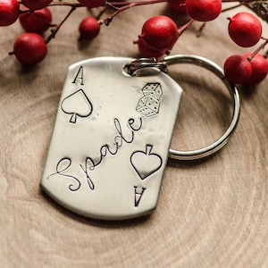 Spade dog tag online