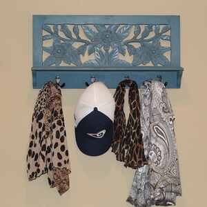 Vintage-Inspired 24" Floral Wooden Coat Rack: Rustic Wall Organizer