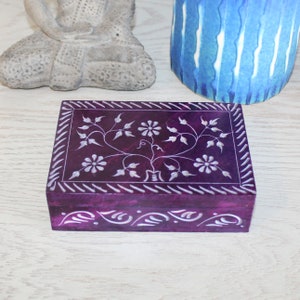 Scatola in pietra ollare floreale viola 6"x4", scatola per gioielli, scatola per piccoli oggetti, scatola per anelli, decorazione da tavolo, regalo per damigelle d'onore, regalo per lei, scatola intagliata