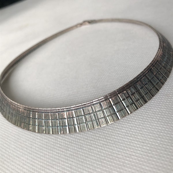 Vintage Elegant Geometric Italian Sterling 925 Cleopatra Style Diamond Cut Fringe Collar Etched Omega Graduated Necklace