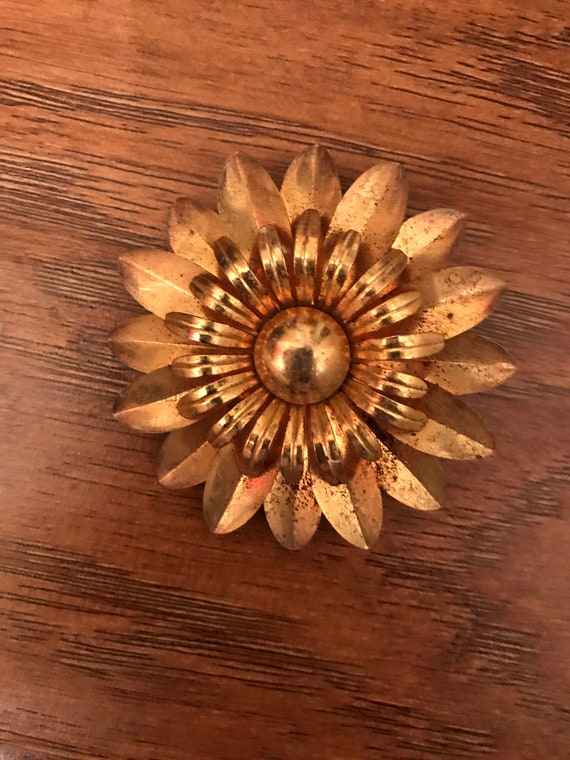 Vintage flower brooch - image 1