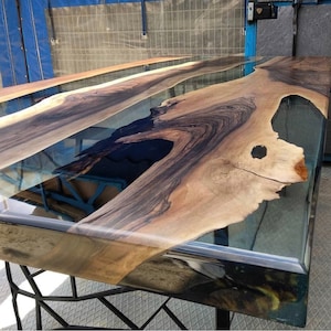 Custom Epoxy Resin River Table, Solid Walnut Wood Dining Table, Handmade Ultra Clear Epoxy Furniture for Your Home, Large Wooden Table