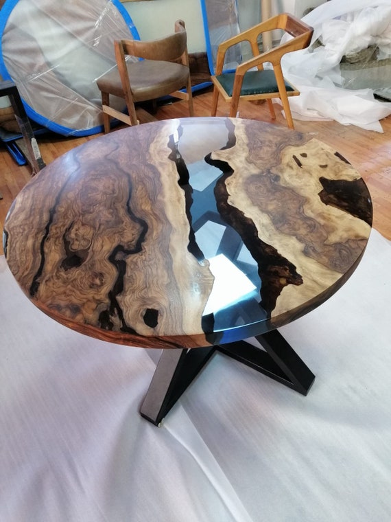 Round river table deals