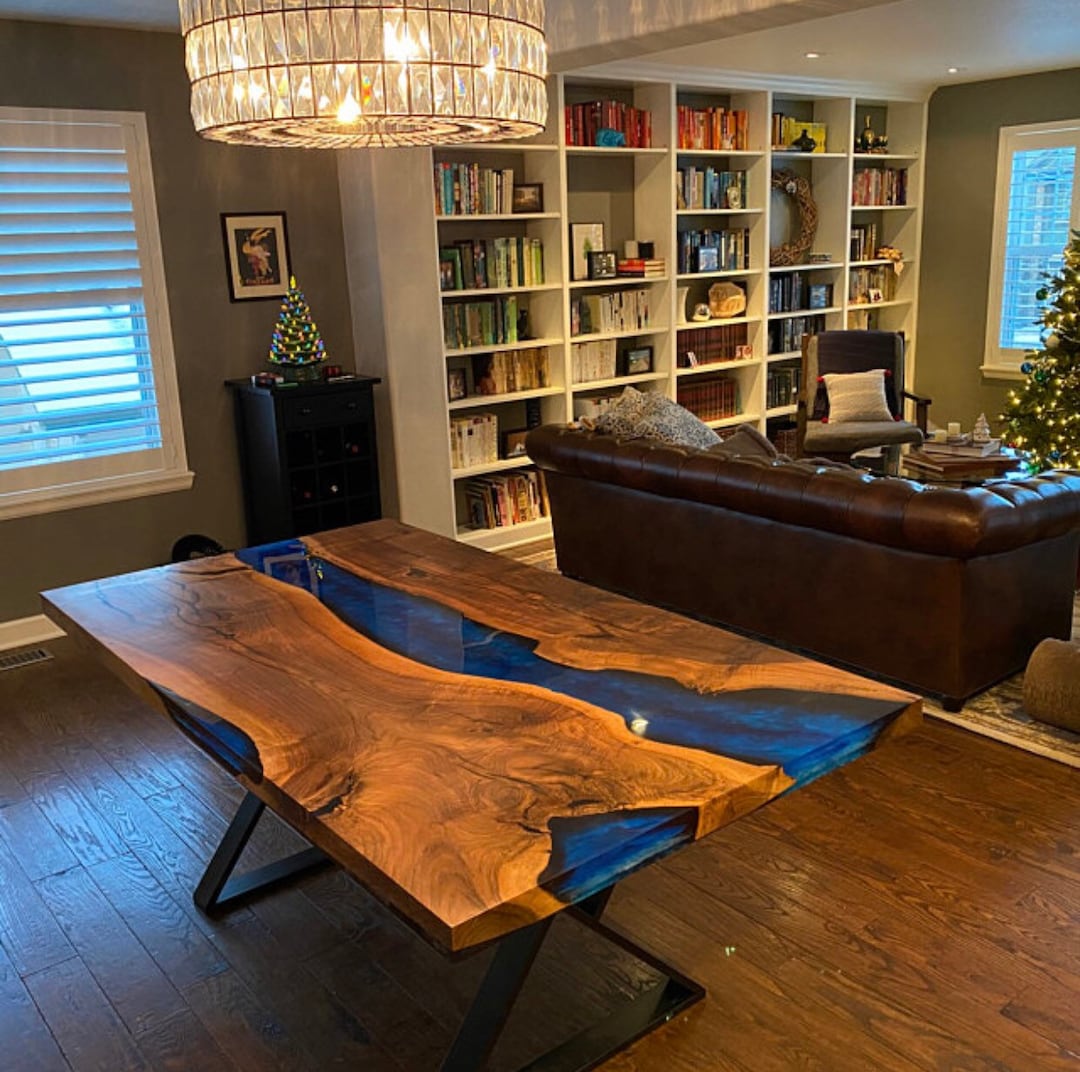 Jazz Up Your Old Dining Table with Some Epoxy