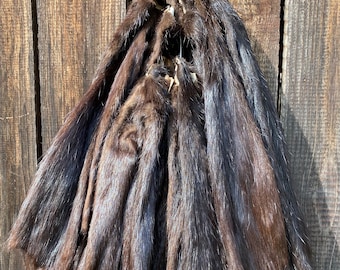 Véritable fourrure de ragondin, peau de ragondin, peau de ragondin, taxidermie, sciage de fourrures,