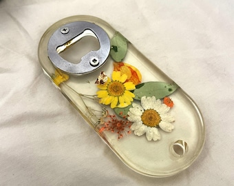 Vintage Lucite Pressed Flower Bottle Opener | Resin Floral | Daisy Wildflower | Barware Gift