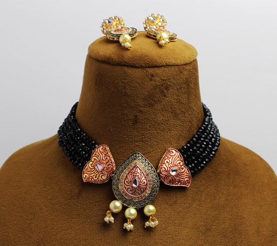 Choker Pattern Black Beads Necklace, Indian Mangalsutra, Ruby,cz Pendant  Mangalsutra, Wedding Jewelry, Black Beads Necklace, Nallapoosalu - Etsy