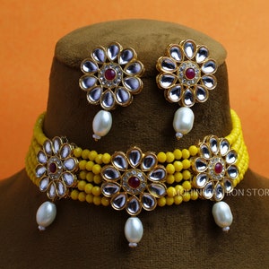 Indian Kundan Jewelry,Kundan Choker Necklace,WeddingJewelry,IndianChoker,Indian Kundan Necklace Set,Yellow Choker With Earring,BridalJewelry
