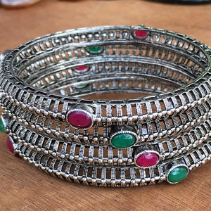Indian Bangles Set of 4,IndianJewelry,Statement Kangan,Gift for Her,WeddingJewelry,BridesmaidGift,Indian Kangan,Indian Kada,Oxidized Bangles