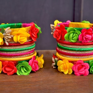 Indian Bangles Set of 20,IndianJewelry,Gift for Her,WeddingJewelry,Bridesmaid Gift,Multicolor Wedding Bangle,Silk Thread Bangles With Flower