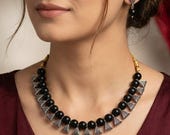 手作りの黒ビーズを使ったインド風ネックレスセット：アンティーク