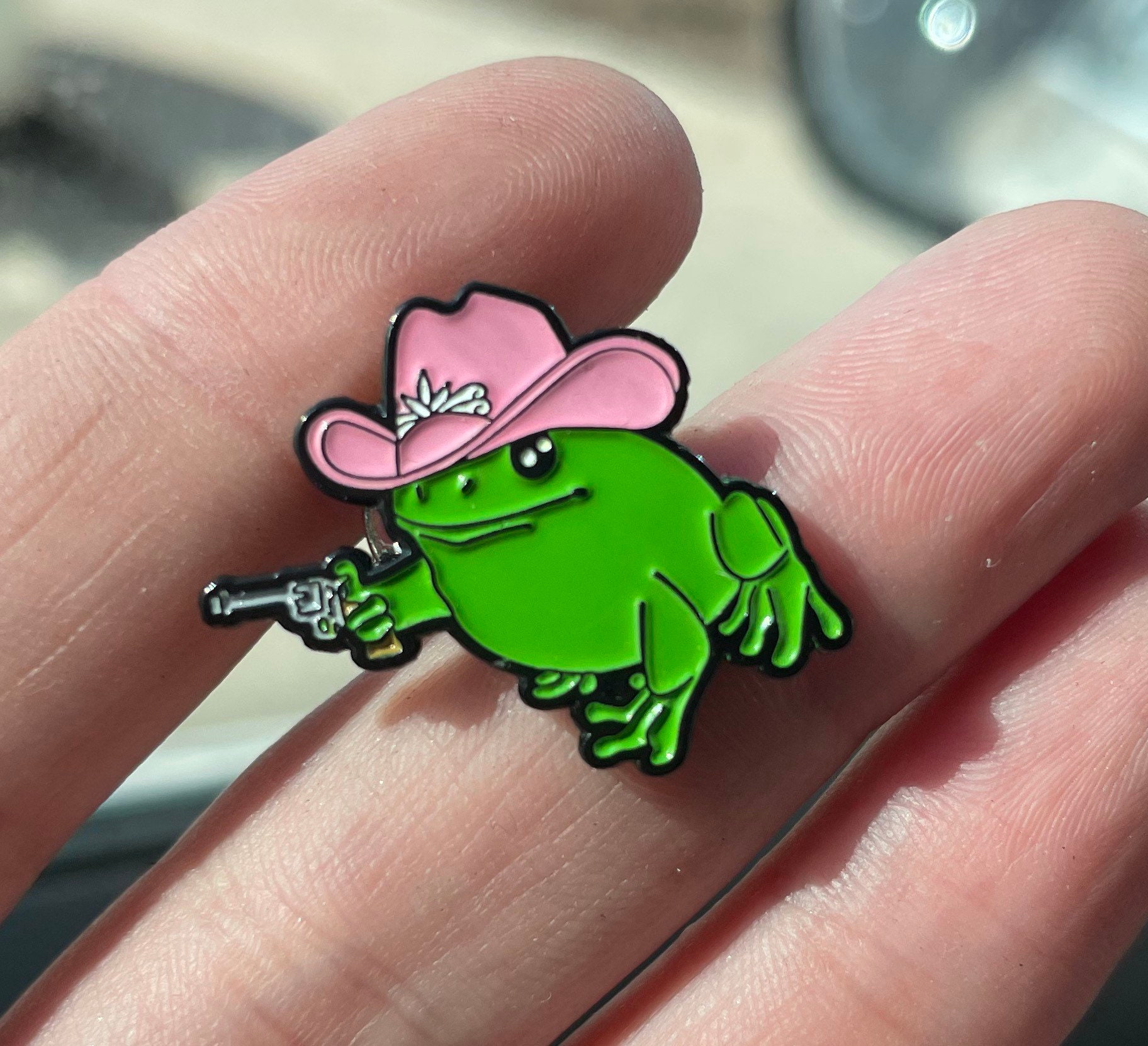 Cutie Frog Hard Enamel Pin | Kawaii Cute Frog with Flowers Lapel Pin