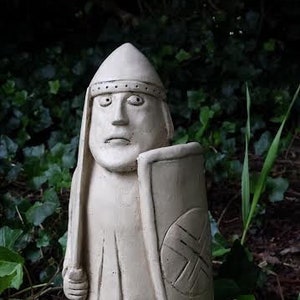 Estatua grande de jardín de Lewis Chessman Warder de piedra fundida