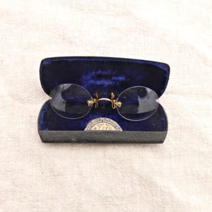 Victorian Nose Clip Spectacles | Steampunk Rimless Glasses | M W Dunscombe Antique Eyewear | Cosplay Prop