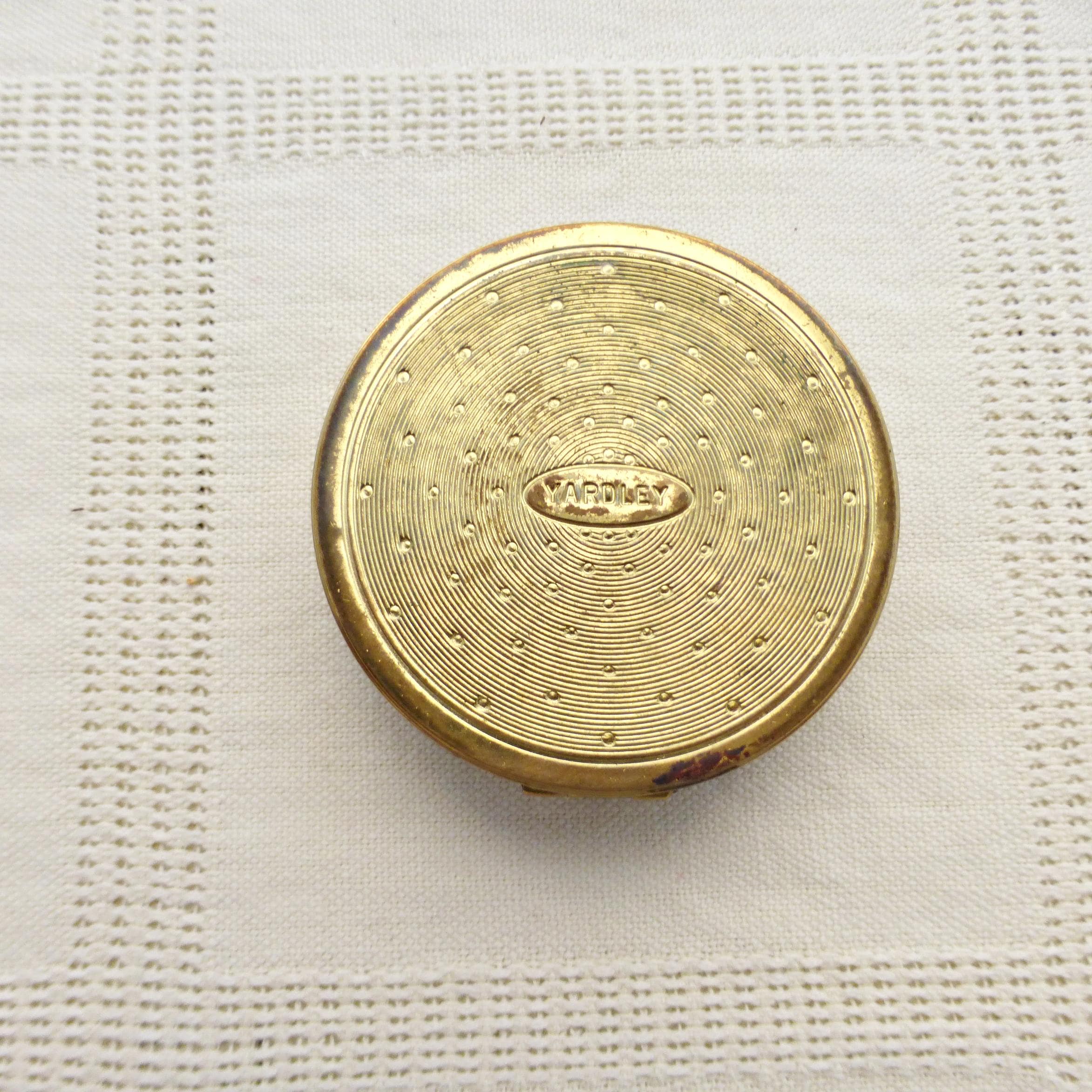 Vintage Yardley Powder Compact: 1930s London Cosmetics, Lavender