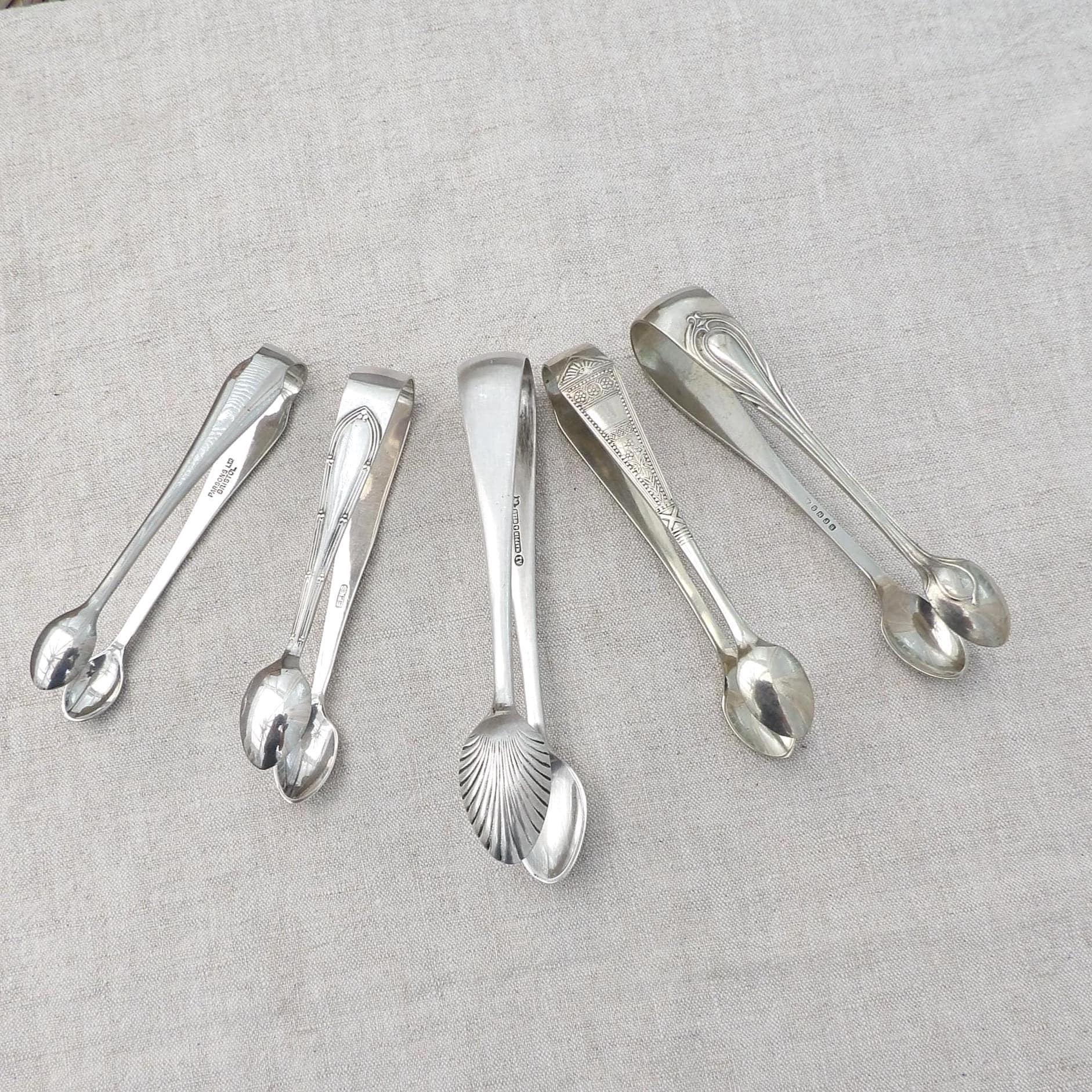Pince à sucre guillochée et pinces en coquille en argent - Louise