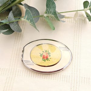 Vintage 1920s Blusher Powder Compact | Oval Art Deco Cream Enamel with Roses Vanity