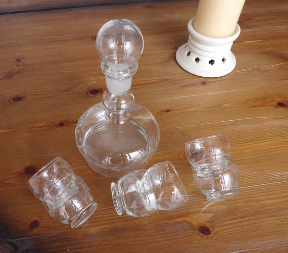 Vintage Glas Karaffe Set: Florale Barware mit 6 Sherry Gläsern