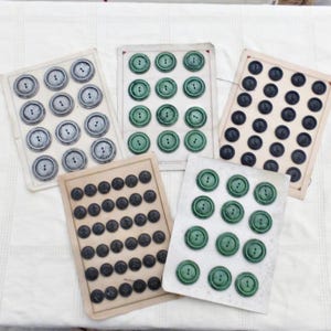 Vintage Engelse knopen: acryl fournituren uit de jaren 40