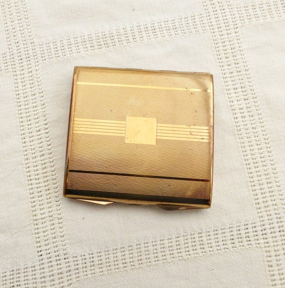 1940s Stratton Punt Compact | Small Square Compact