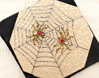 RARE Vintage Spider Web Compact | Cream 1920s Art Deco Compact | Octagon and jewelled Spiders | Cream Enamel Compact | Make Up Case |
