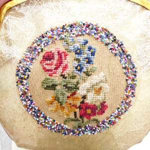 Vintage Lucite Purse Antique Handbag Retro Evening Clutch Clear Acrylic Boxy Frame Rigid 1950s Box Bag Floral Embroidered Beaded Gold image 9