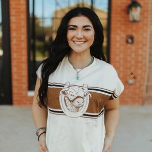 Hereford Ranch Tee T-Shirt Cowgirl Rodeo Western NFR Retro Vintage Top