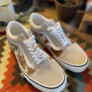 Western Cowboy Gun Print Pattern Sneaker Shoes For Men Women