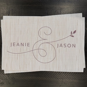 Personalized Vinyl Placemats: Minimalist Wedding Table Decor