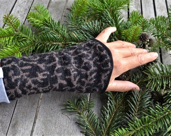 Hand cuff, arm warmers ladies, merino, tendril pattern, lined,brown-taupe, black, warm, cuddly, handmade, design,