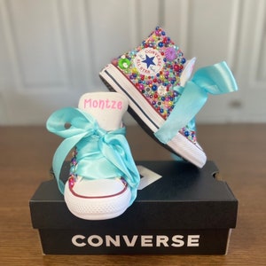 Ciambella Converse a tema
