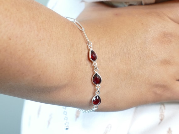Garnet Bracelet 2025