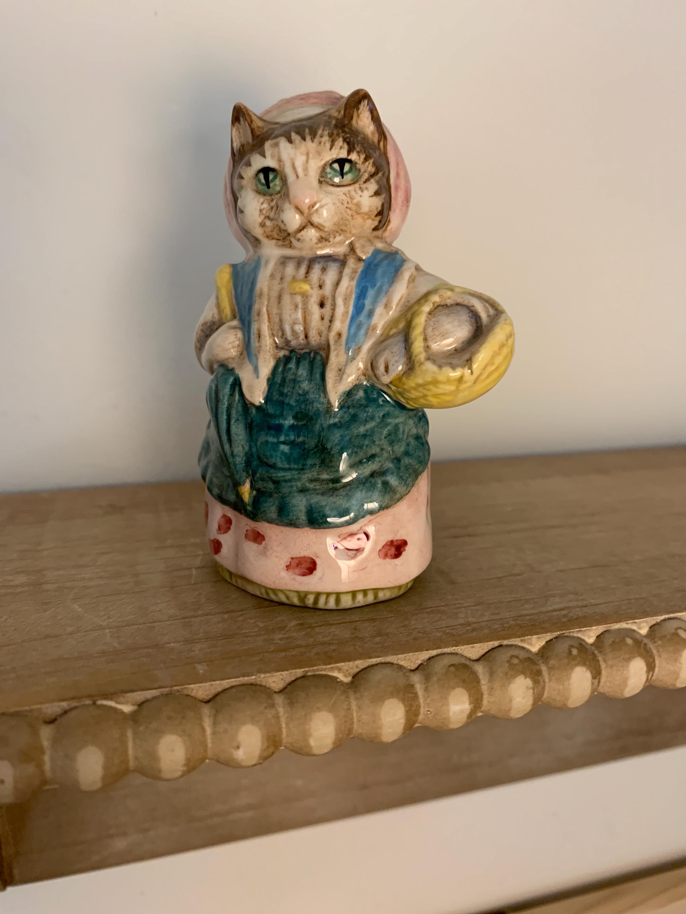 BESWICK ENGLAND　きたりすナトキン　 陶器オブジェ BESWICK ENGLAND きたりすナトキン 陶器オブジェ