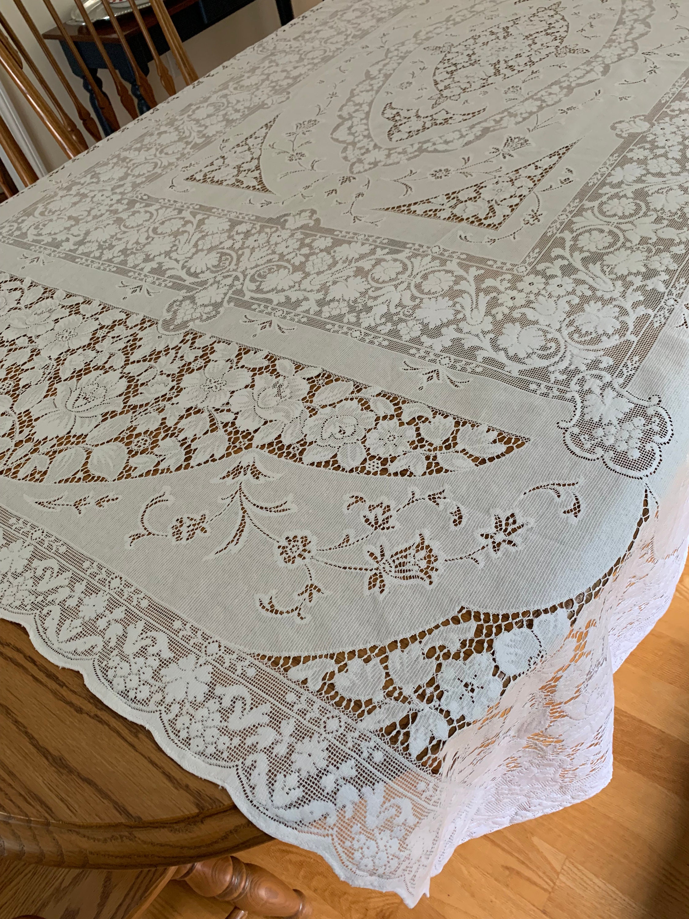 新品 Quaker Lace テーブルクロス White House 72x90 Vintage Quaker Lace 