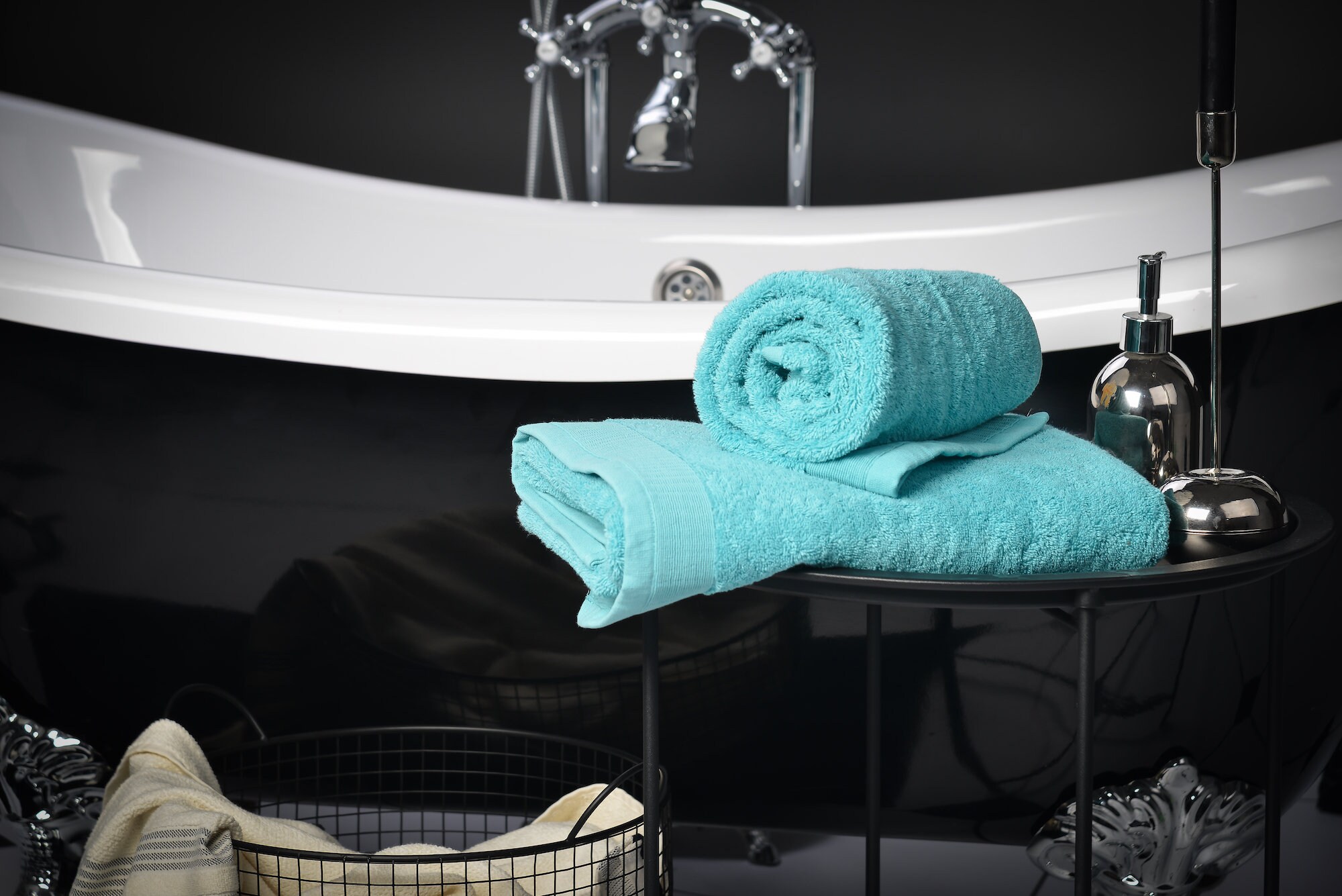 Jessy Home 2 Pack Dark Gray Hand Towel Set 16"x31" Soft Highly Absorbent Quick Dry Bathroom Towels 600 Gsm Microfiber Plush Towels