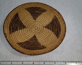 Antique Museum Quality Pima Squash Blossom Pattern Basket 15.5\u201d